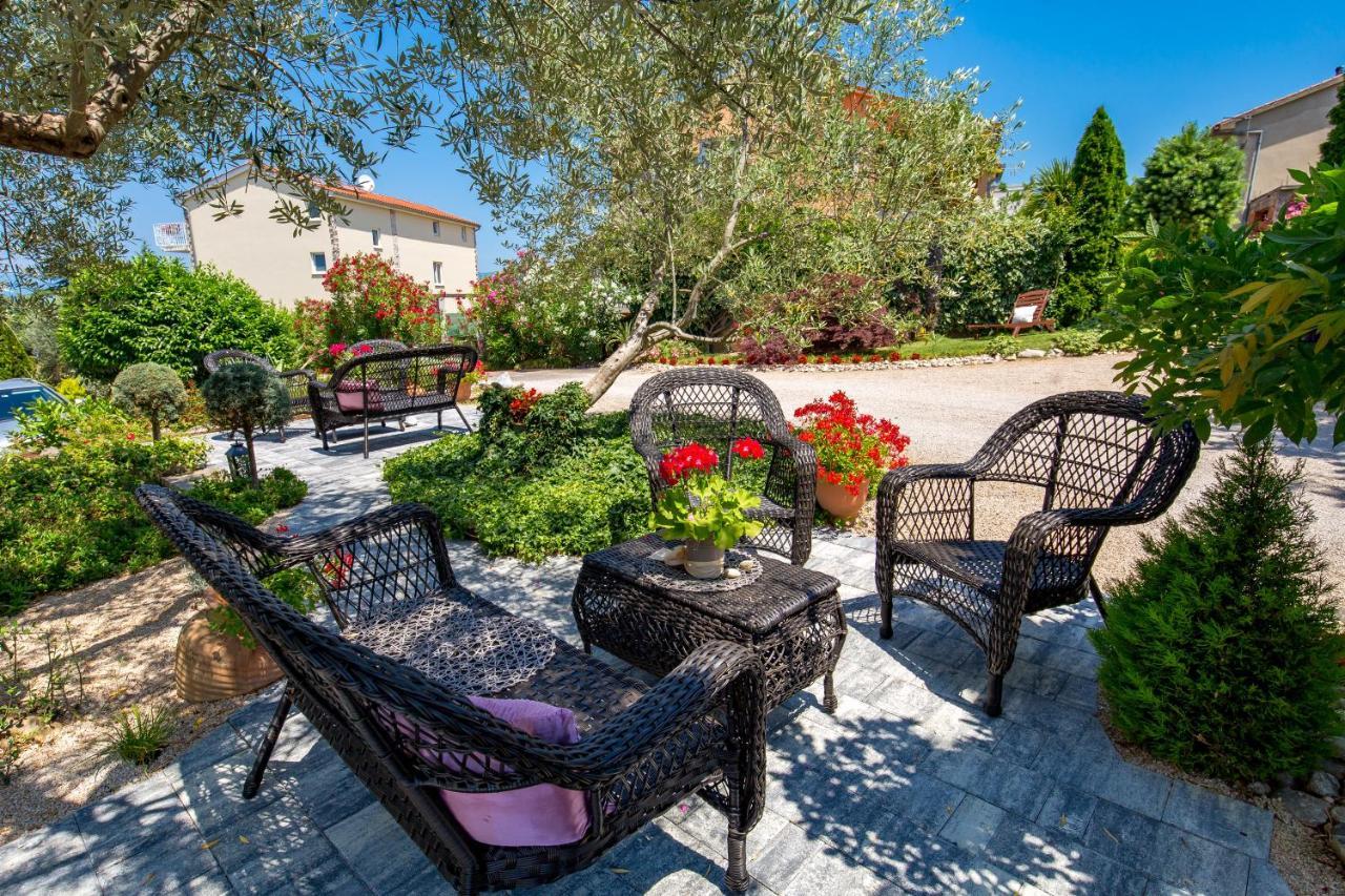 Apartment Skaline Малинска Экстерьер фото