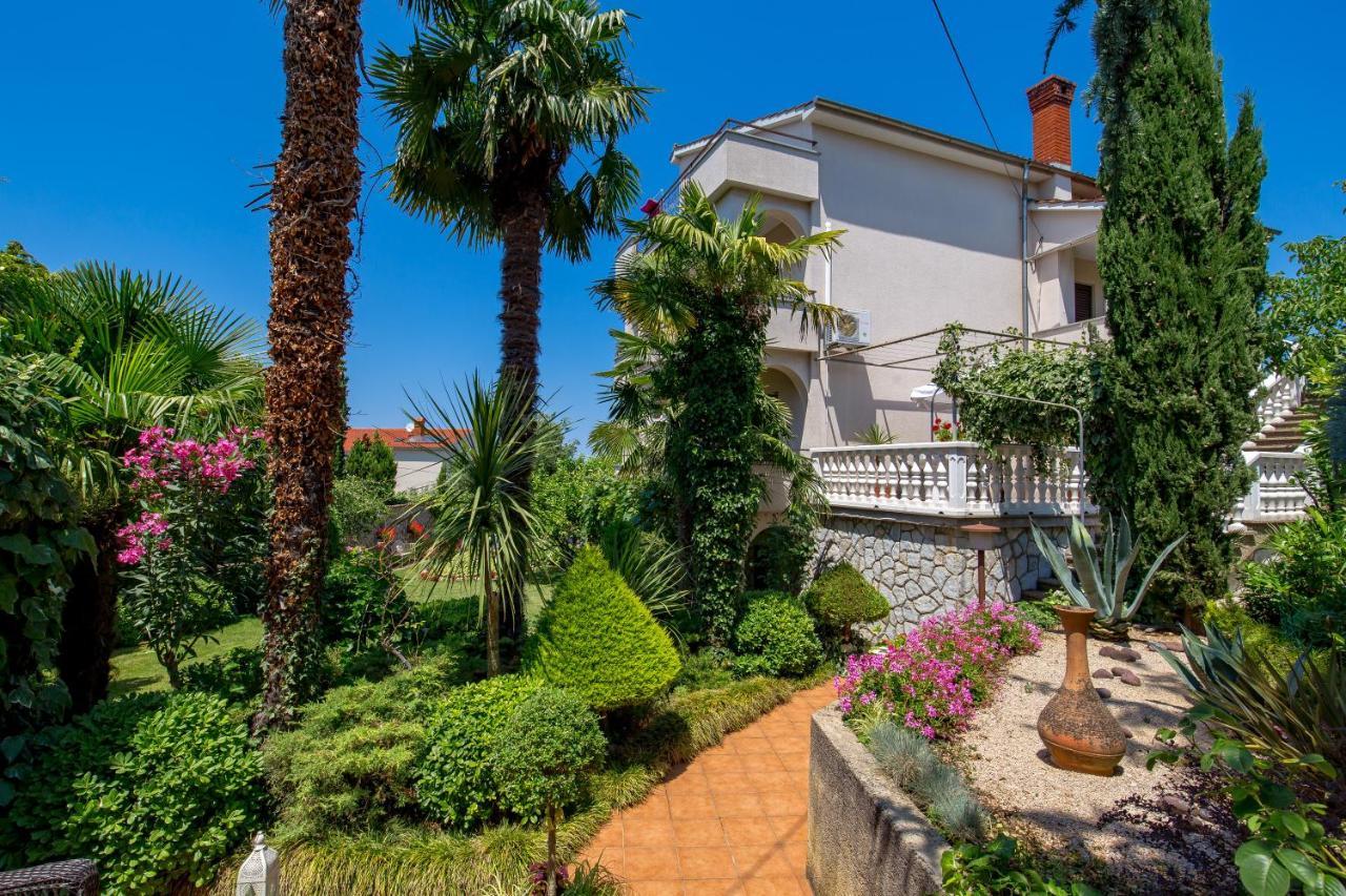 Apartment Skaline Малинска Экстерьер фото