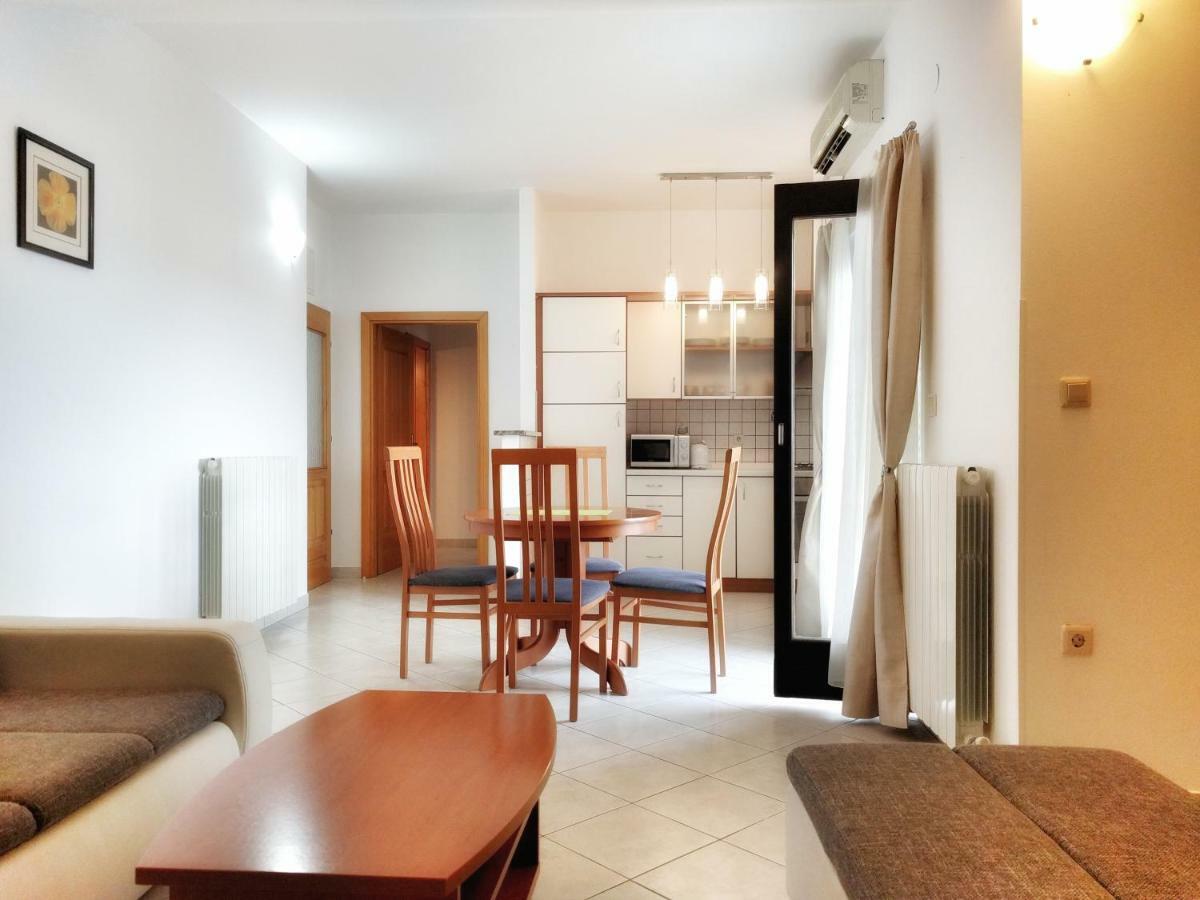 Apartment Skaline Малинска Экстерьер фото